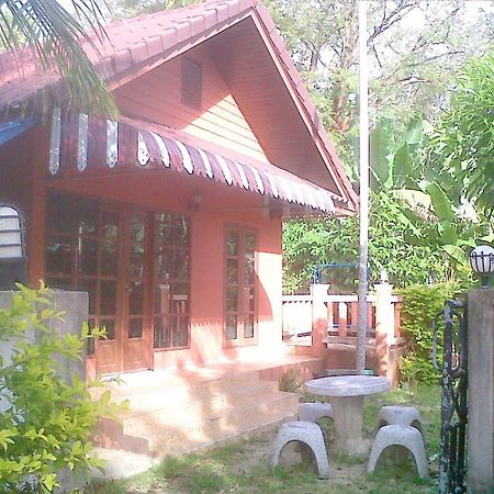 Aree Studio Guesthouse2 Bang Tao Beach  Esterno foto